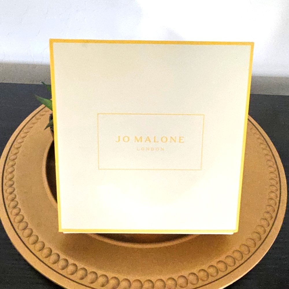Jo Malone Lone English Pear and Freesia Home Collection